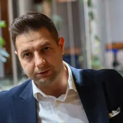 Patryk Jaki oświadczenie majątkowe: kontrowersje i niejasności w dokumentach
