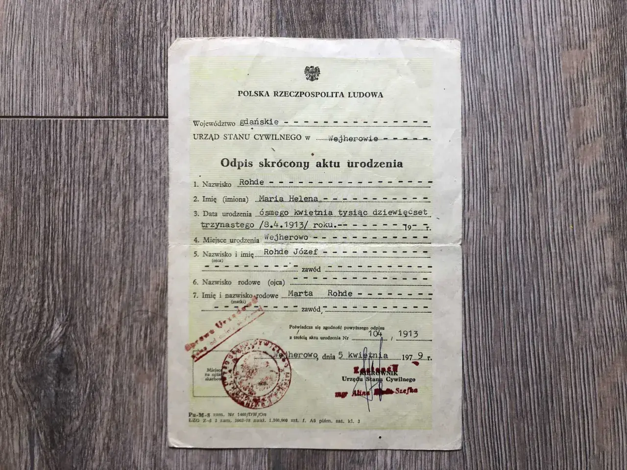 Skrócony odpis aktu urodzenia Marii Heleny Rohde z 1913 r. z USC Wejherowo. Nie podano, ile kosztuje skrócony odpis aktu urodzenia.